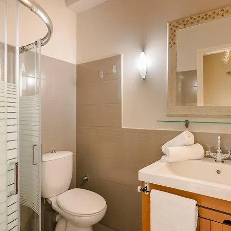 Konstantina By Select فيلة *