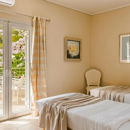 Konstantina By Select